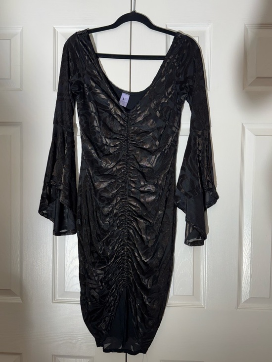Dresses & Skirts - Black Ruched Scoop-Neck Dress with Bell Sleeves